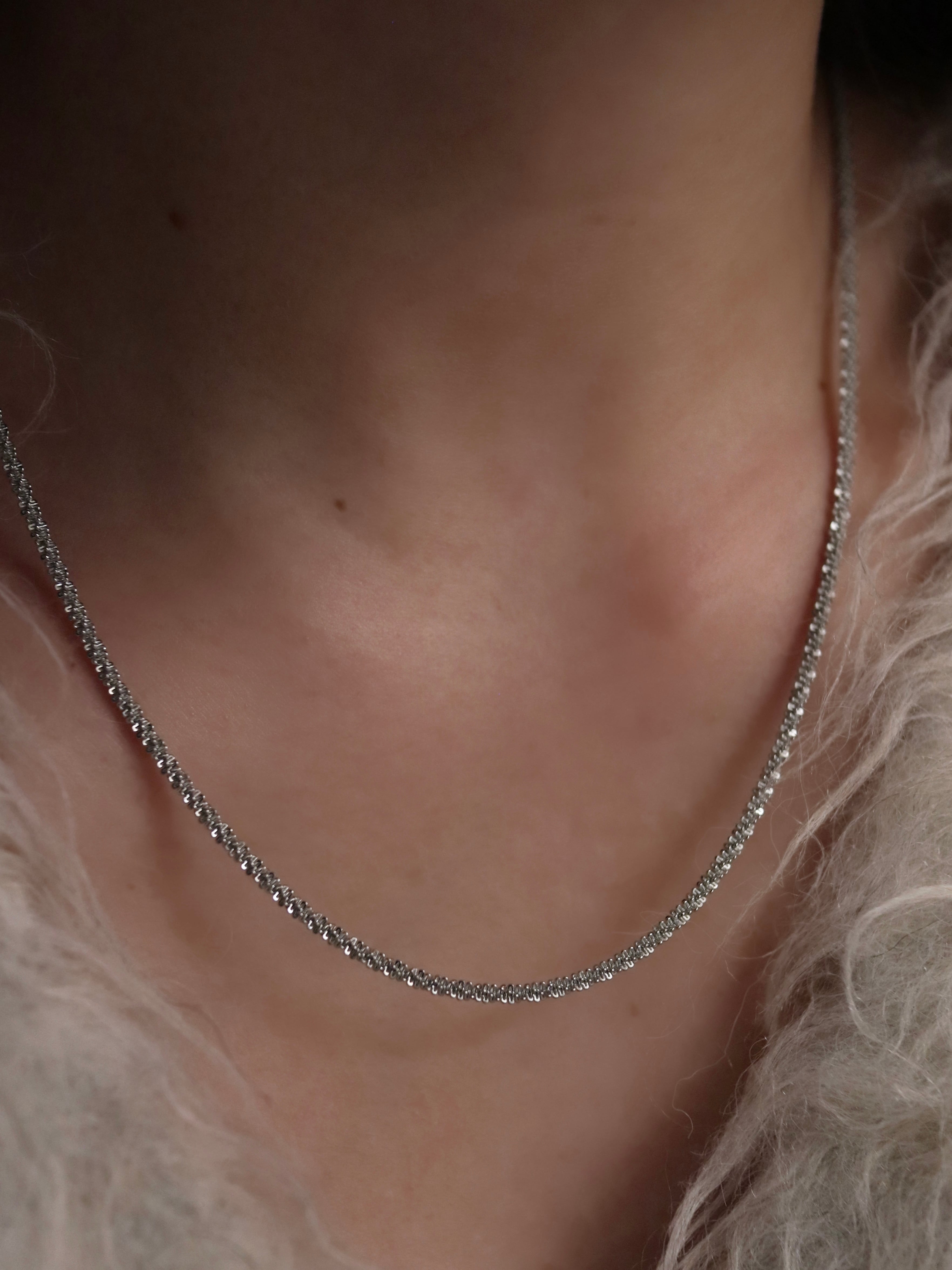 shower necklace〈n018〉