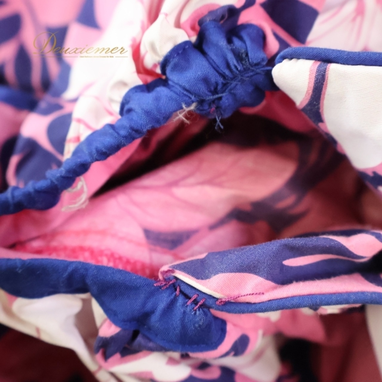 フラダンス 衣装 ワンピース ドレス ピンク系 CC Fashions ハワイ製 ハイビスカス柄 モンステラ柄 プルメリア柄 ハワイアンプリント アロハ フラ ダンス レッスン 練習 フリル袖 かわいい おしゃれ 上品 華やか 鮮やか パープル系 ホワイト系 ピンク 紫 白 女性用 カラフル 楽しい フェスティバル パーティー プリント柄 豪華 エレガント 可愛い系