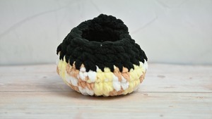 まんまるポーチ M｜イエロー系グラデーション×ブラック