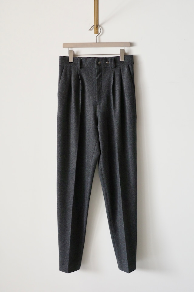 CECILE TULKENS 【TRS 2 TAPERED MERINO FELT  -UNIFORM GREY-】
