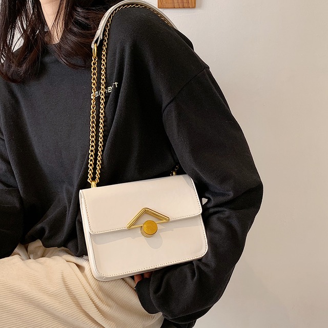 チェーン レッド スクウェア メッセンジャーバッグ Tiancai_Wing_Bag73197780053