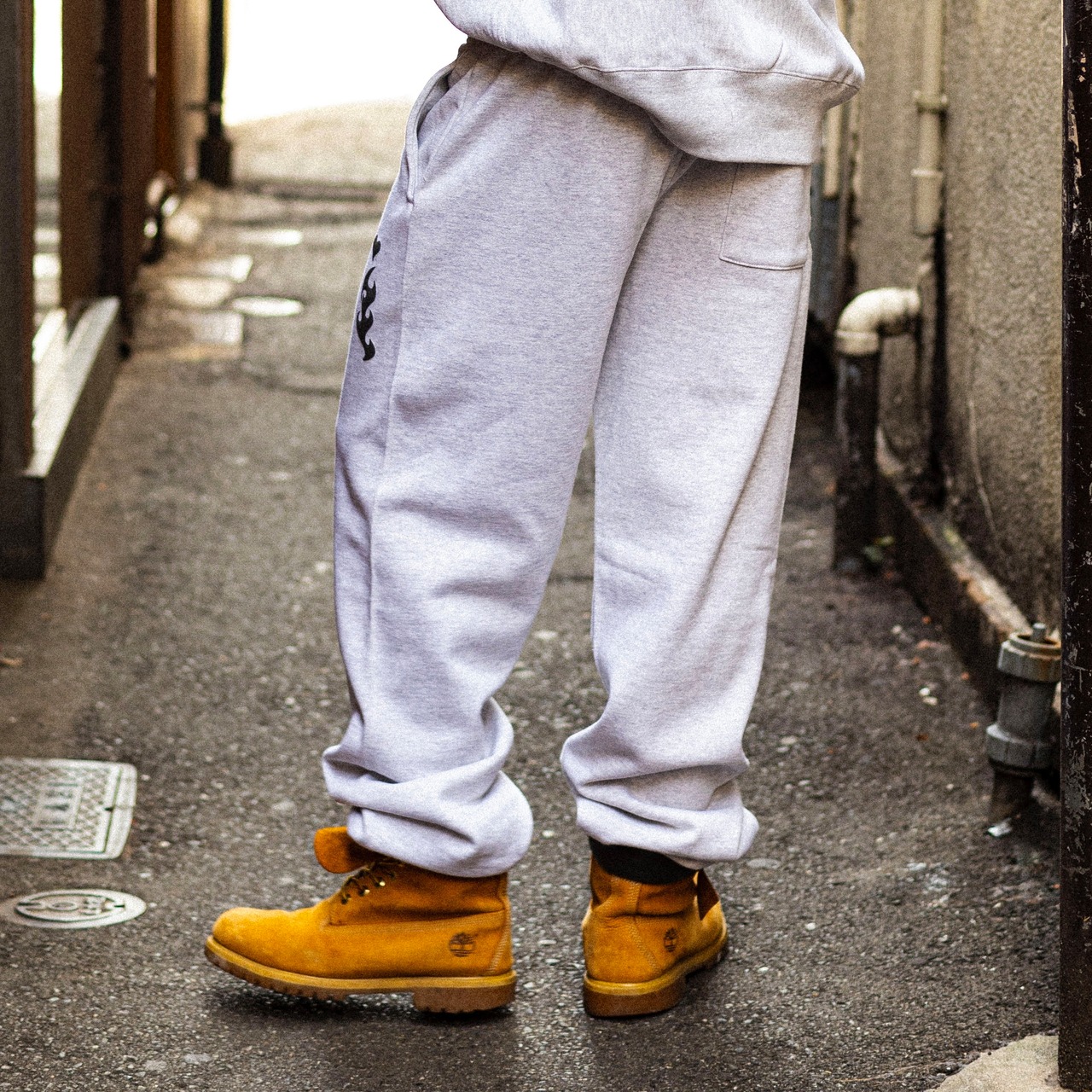 FIRE HEART LOGO HEAVYWIGHT SWEAT PANTS