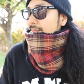 ROBIN NECK WARMER /タータンチェック(RED)&ブラックファー