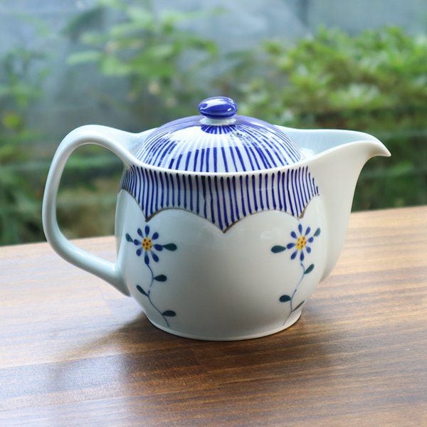 【ウジュ様】専用・青360ｇ×2袋≪リクエスト特割特価≫ 波佐見焼 Uポット 華絵十草（青） 16-041 | MARUFUKU utsuwanohana