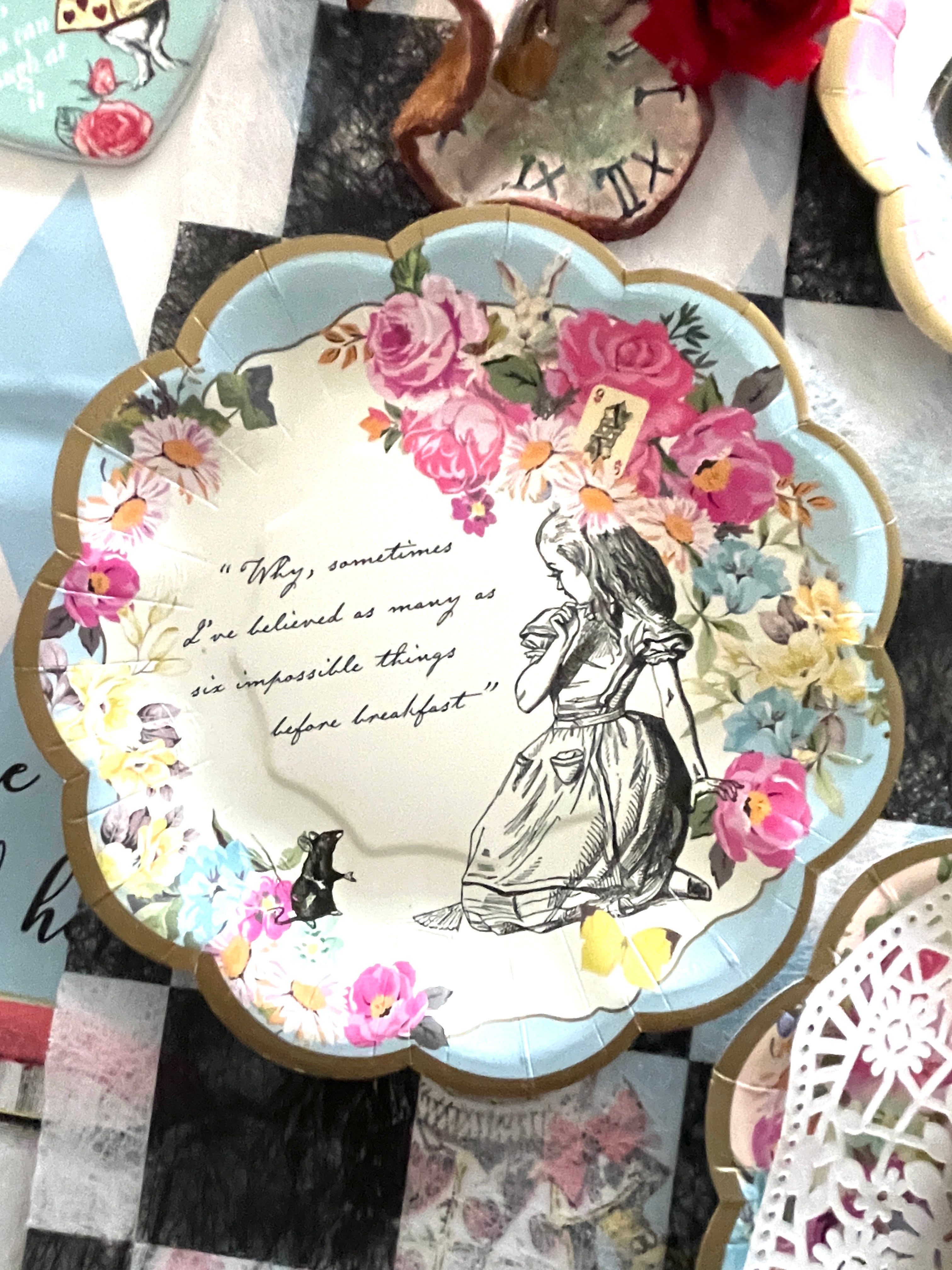 ◇再入荷◇不思議の国のアリス◇3種の絵柄◇ペーパープレート◇12枚入