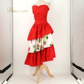 フラダンス 衣装 ALOHA STANDARDS アロハスタンダード ワンピース ドレス レッド系 花柄 植物柄 ハワイアンプリント ハワイアン アロハ フラ ダンス レッスン 練習 ハワイアンダンス フリル フレアスカート 赤 白 緑 黄緑 ホワイト系 グリーン系 華やか 鮮やか かわいい おしゃれ