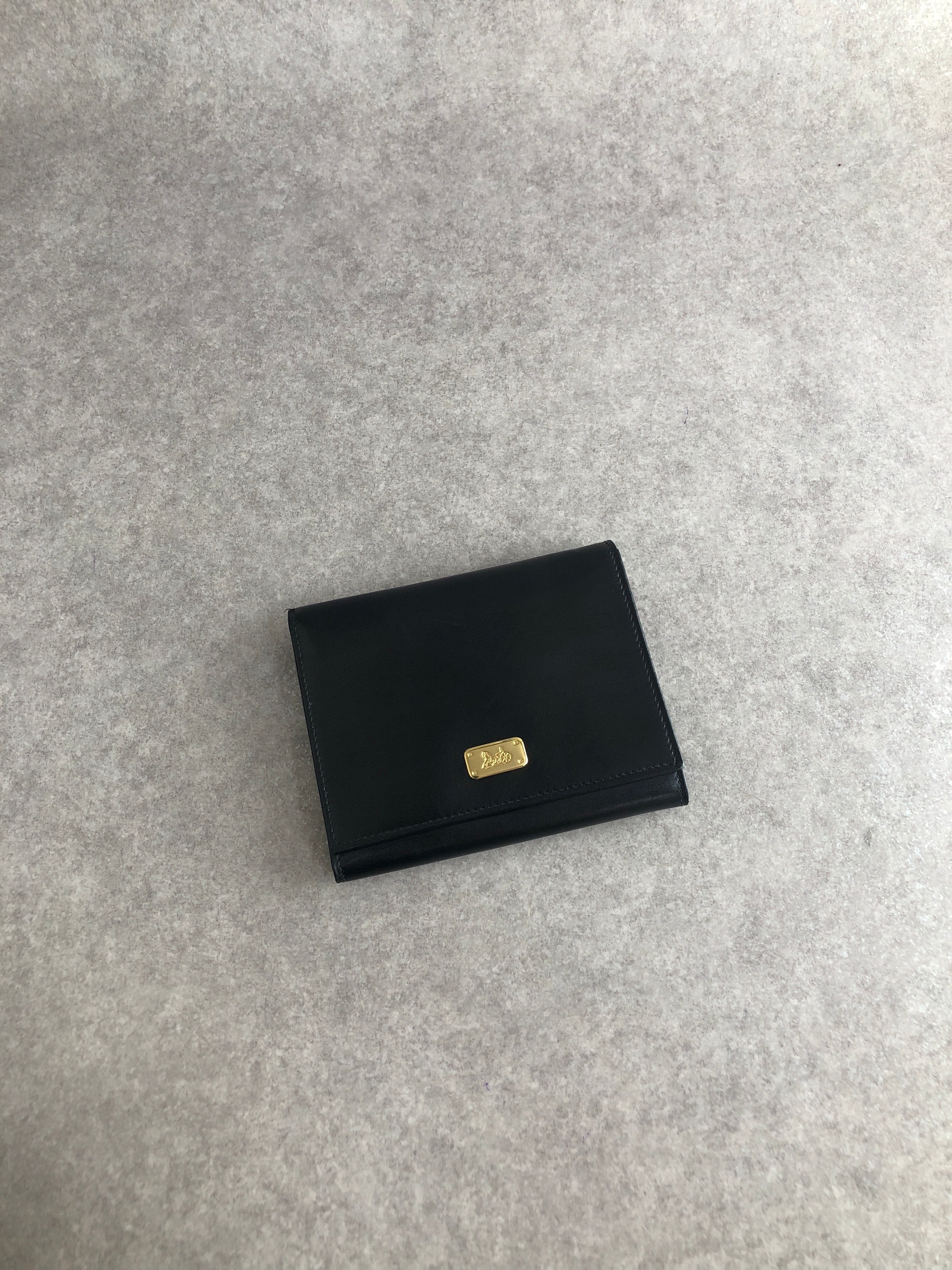 CELINE セリーヌ 財布 ブラック 馬車 レザー 三つ折り vintage ヴィンテージ オールド 4azh3v