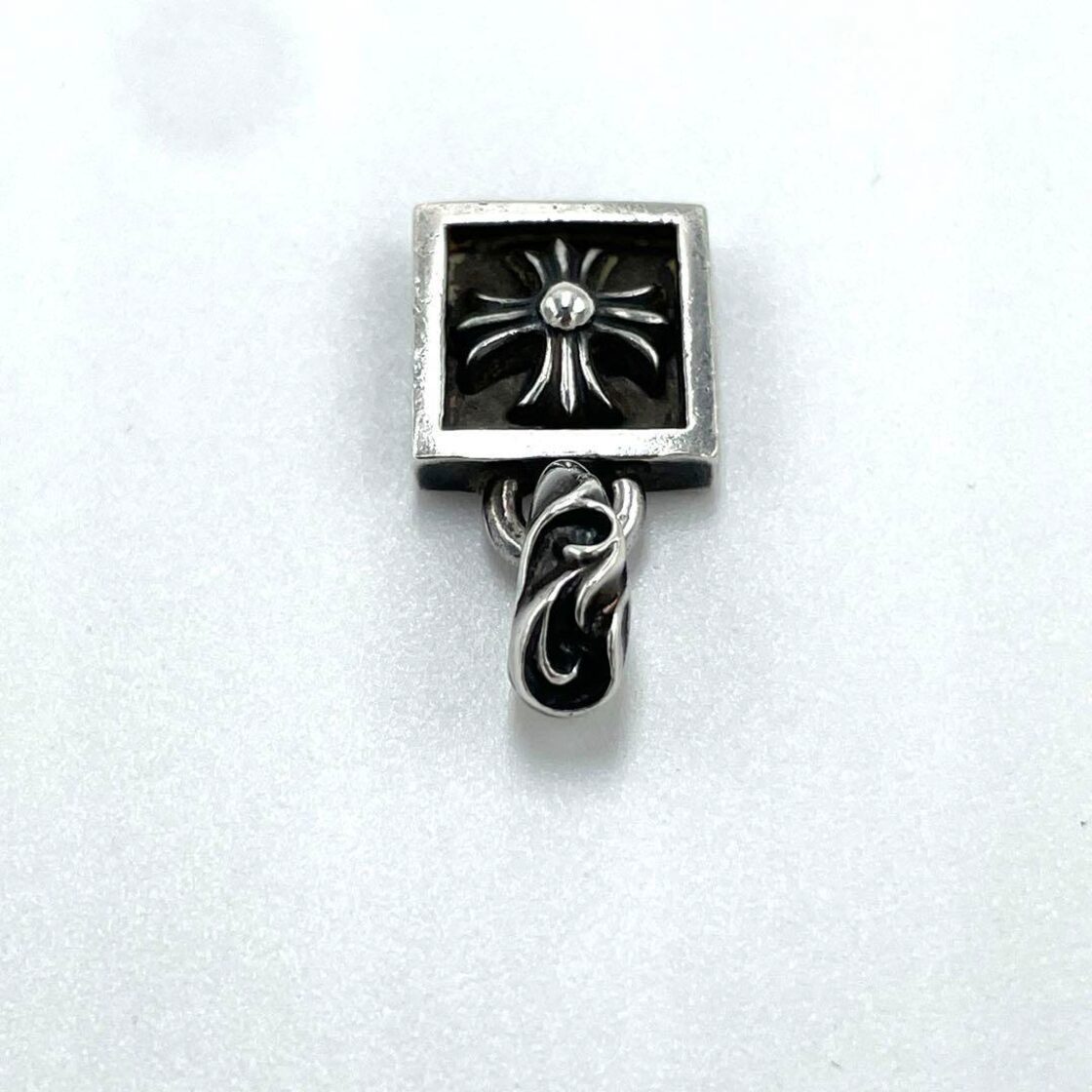 No.171 【美品】CHROMEHEARTS クロムハーツ フレームドCHプラス 