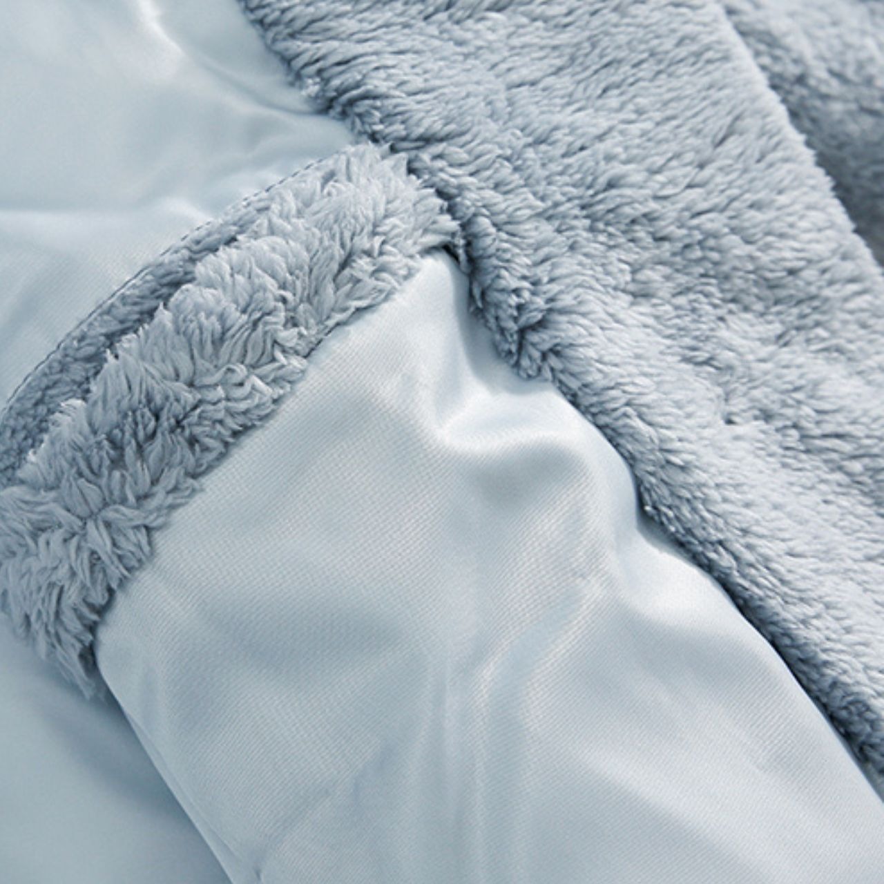 フェイクショートファーパーカ　MT0080403