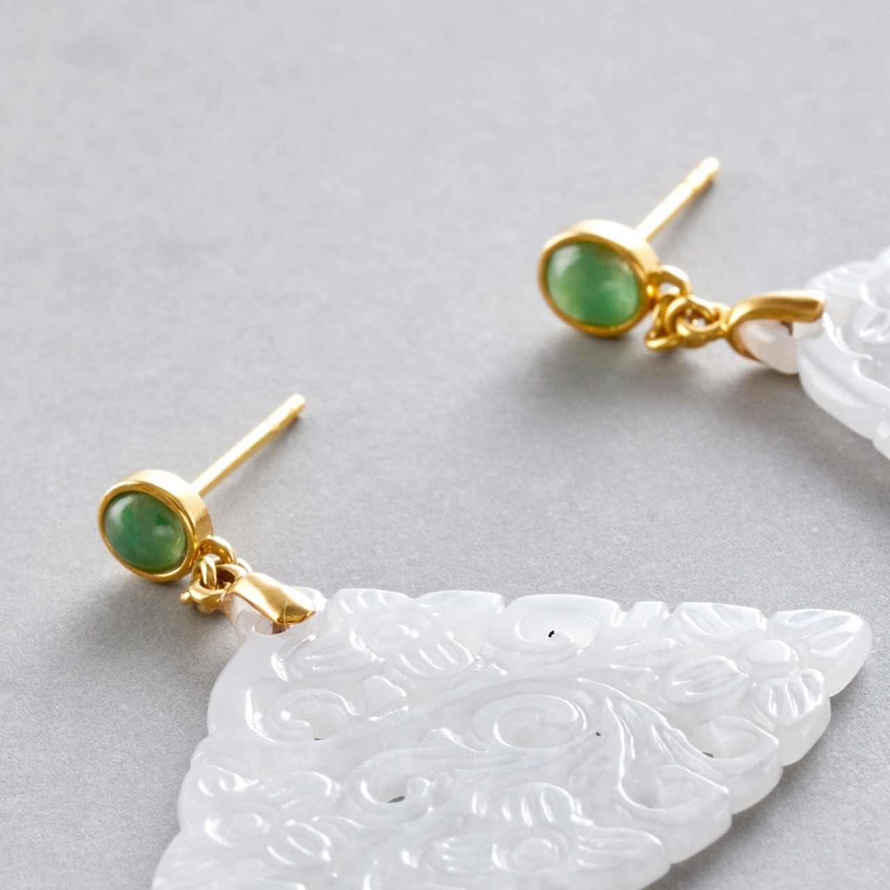 K18YG 白翡翠 透かし彫りピアス A貨翡翠 jd_mm1160