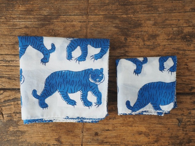 156ri049 Block Print Handkerchief b24 tora blue