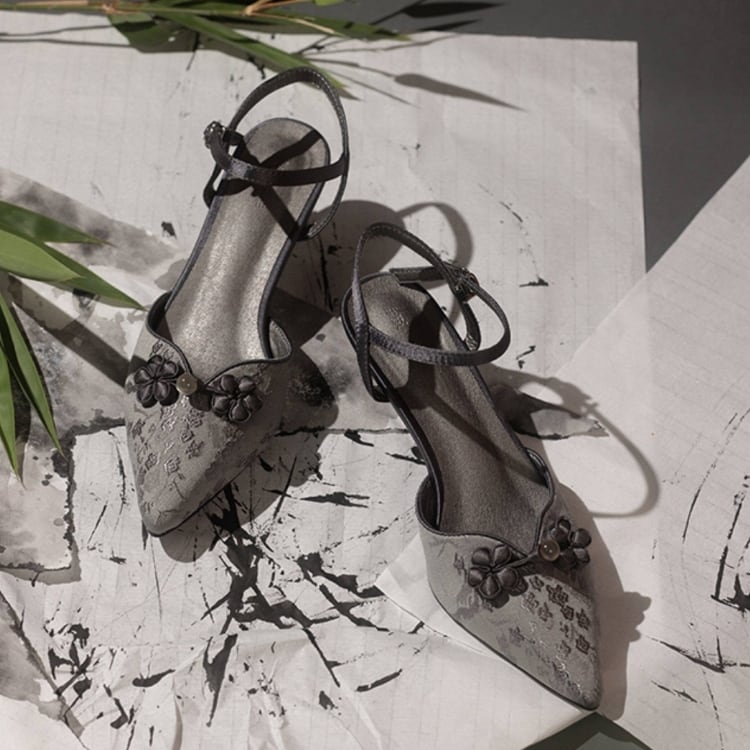 梅花モチーフ　チャイナストラップパンプス　YS00227