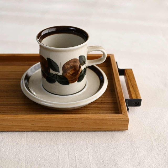 チーク材のスタッキングトレイ｜長方形トレイ トレー ディスプレイ 取手付 雑貨
