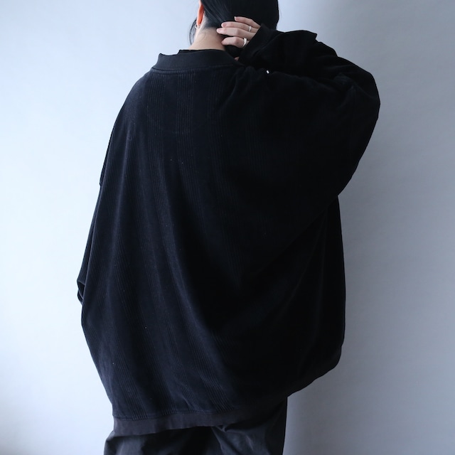 XXXXXX super wide over silhouette black velours pullover