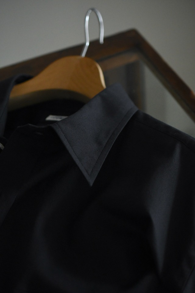 FOUNDOUR / REGULAR COLLAR SHIRT (NAVY)