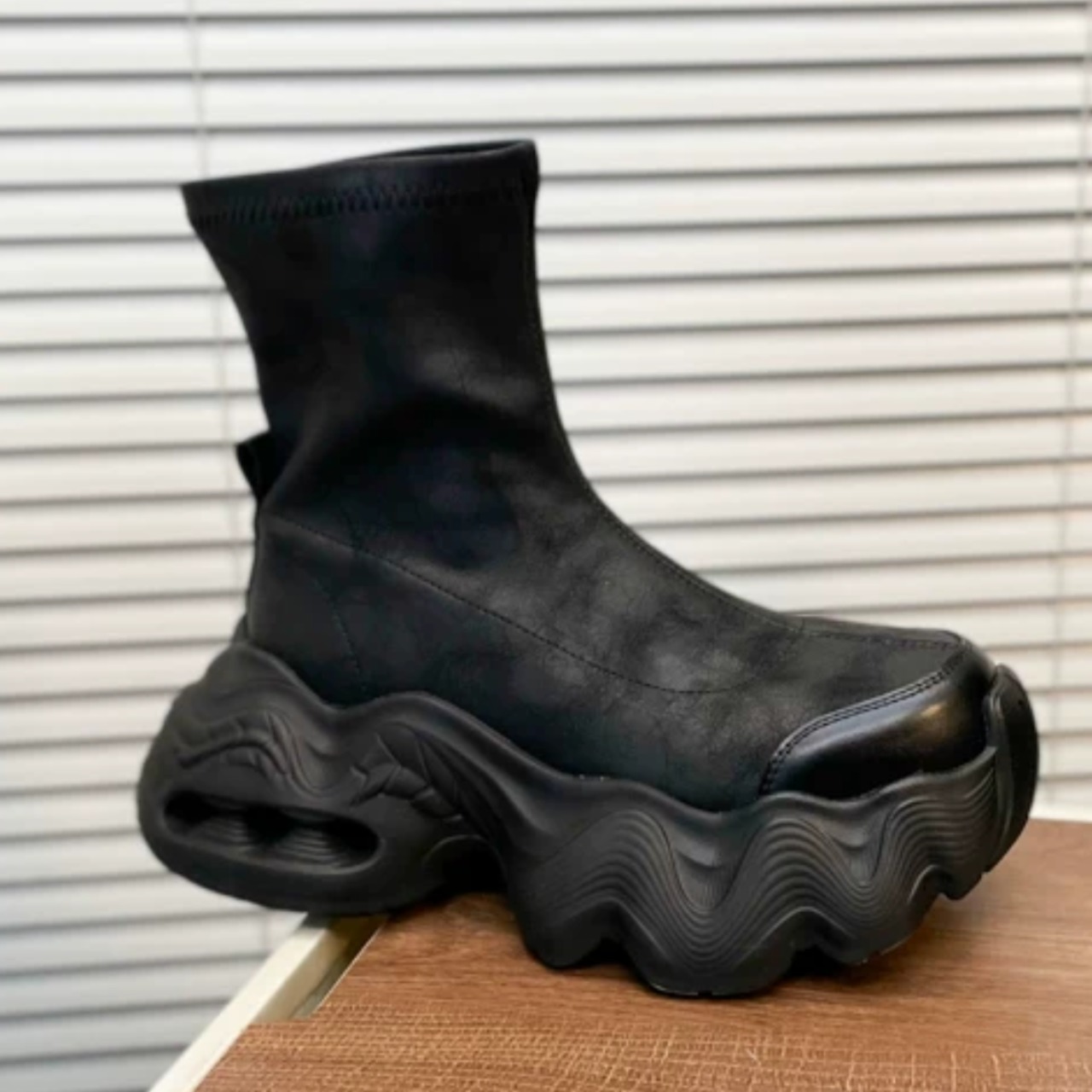 Genuine Leather Platform Slim-Fit Boots (ME499)