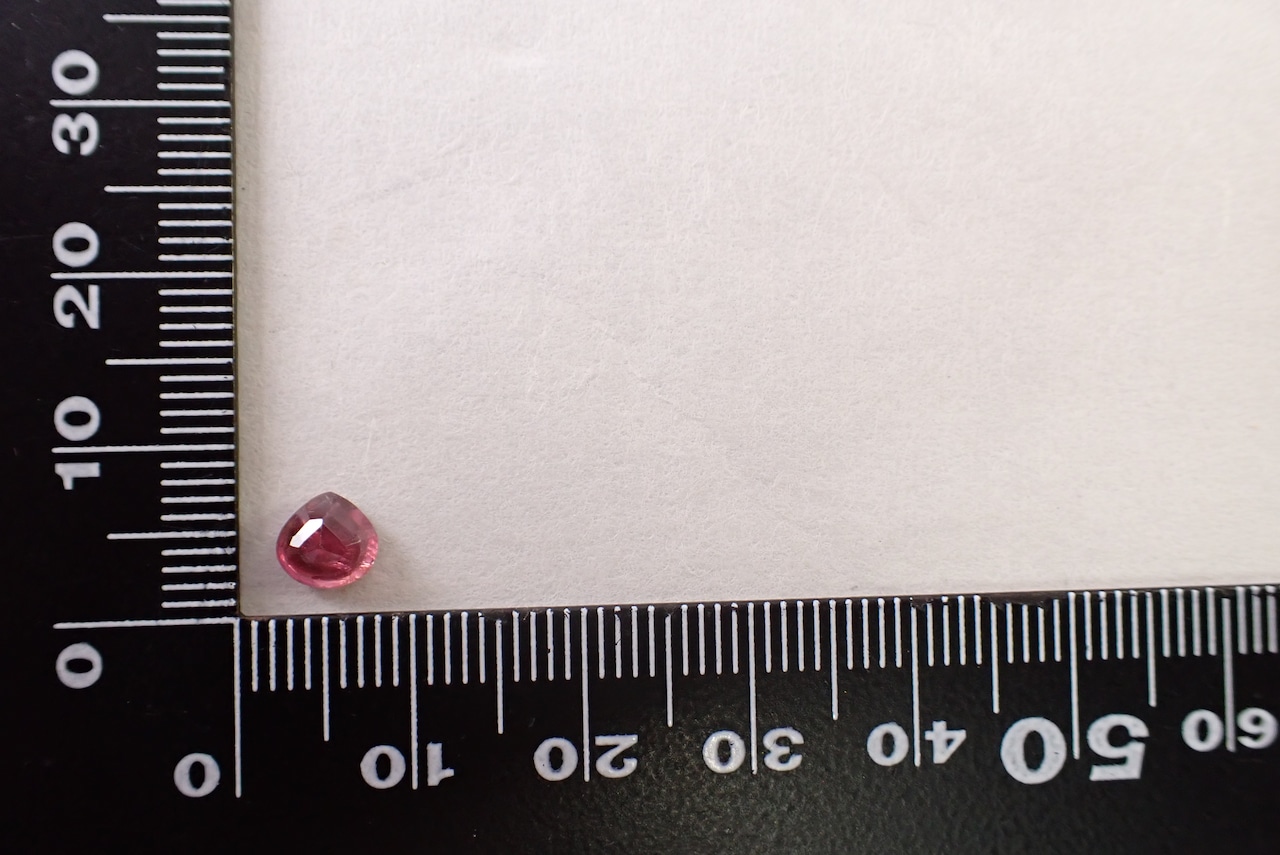 サファイア(簡易ソーティング付)　0.831ct　[D9-139]