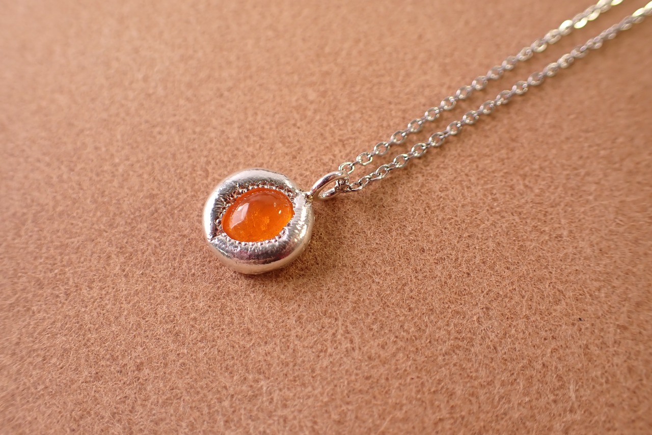 オパールペンダントトップ ブラス(真鍮) [D11‐96]