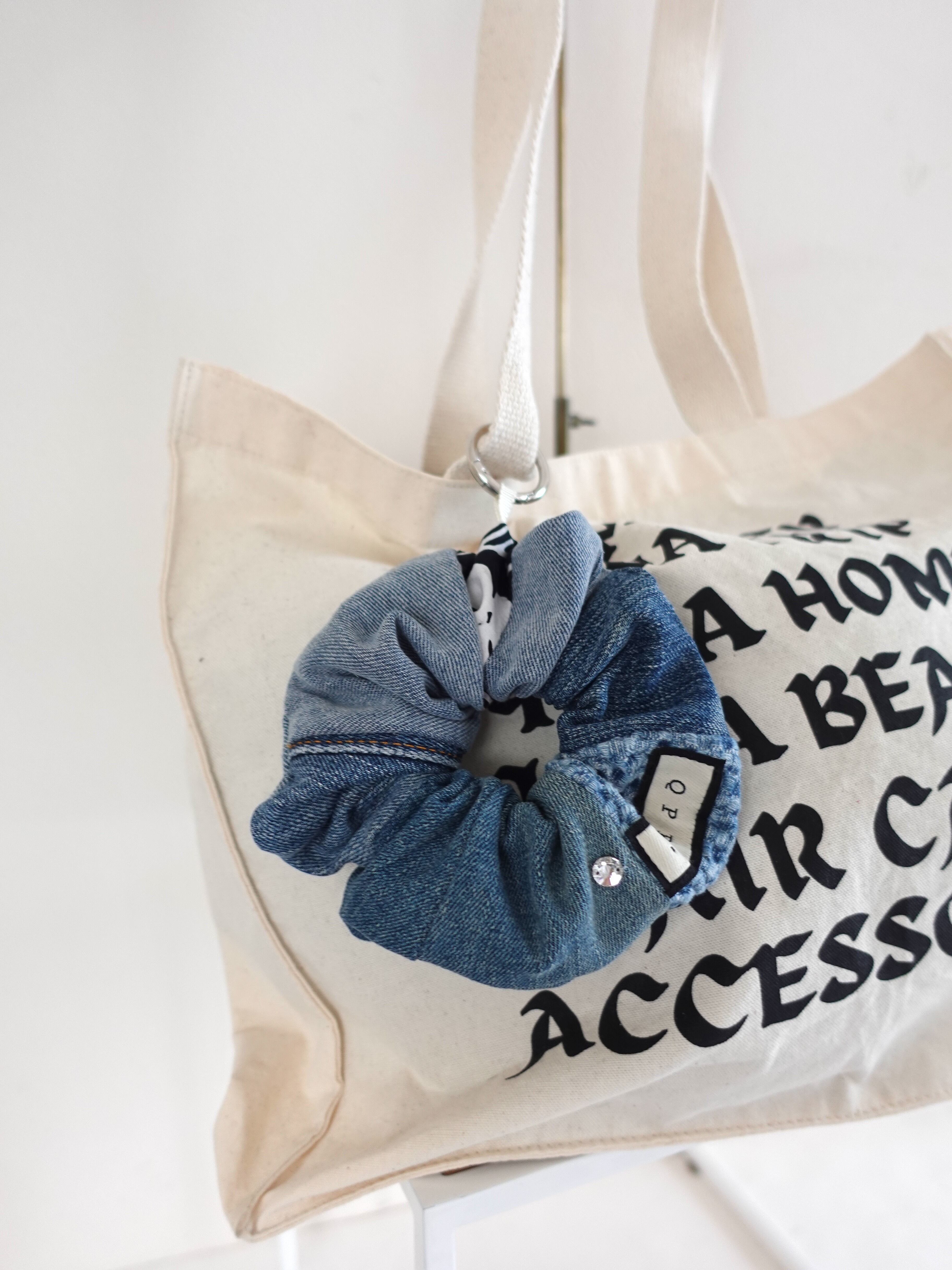 1点【バッグチャーム付】13cm ChouChou Upcycled Denim Bijou アップ