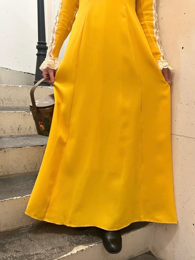 70's mustard yellow color lace dress