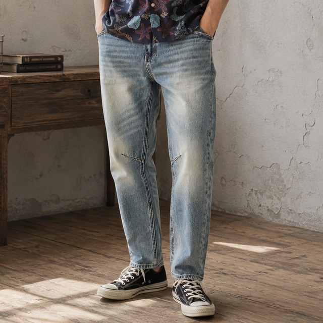 Washed distressed tapered denim pants 00398