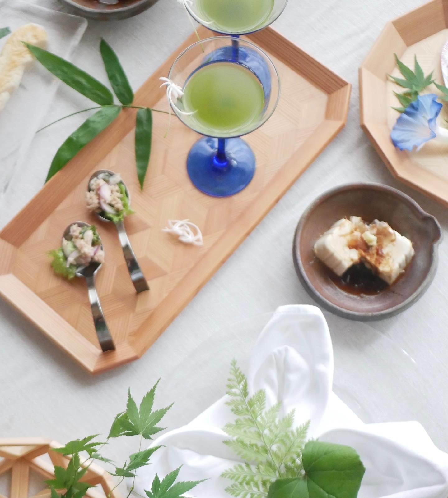 寄木細工 盆 亀甲長角（斜め隅切りデザイン） | Yosegi Marquetry Tray