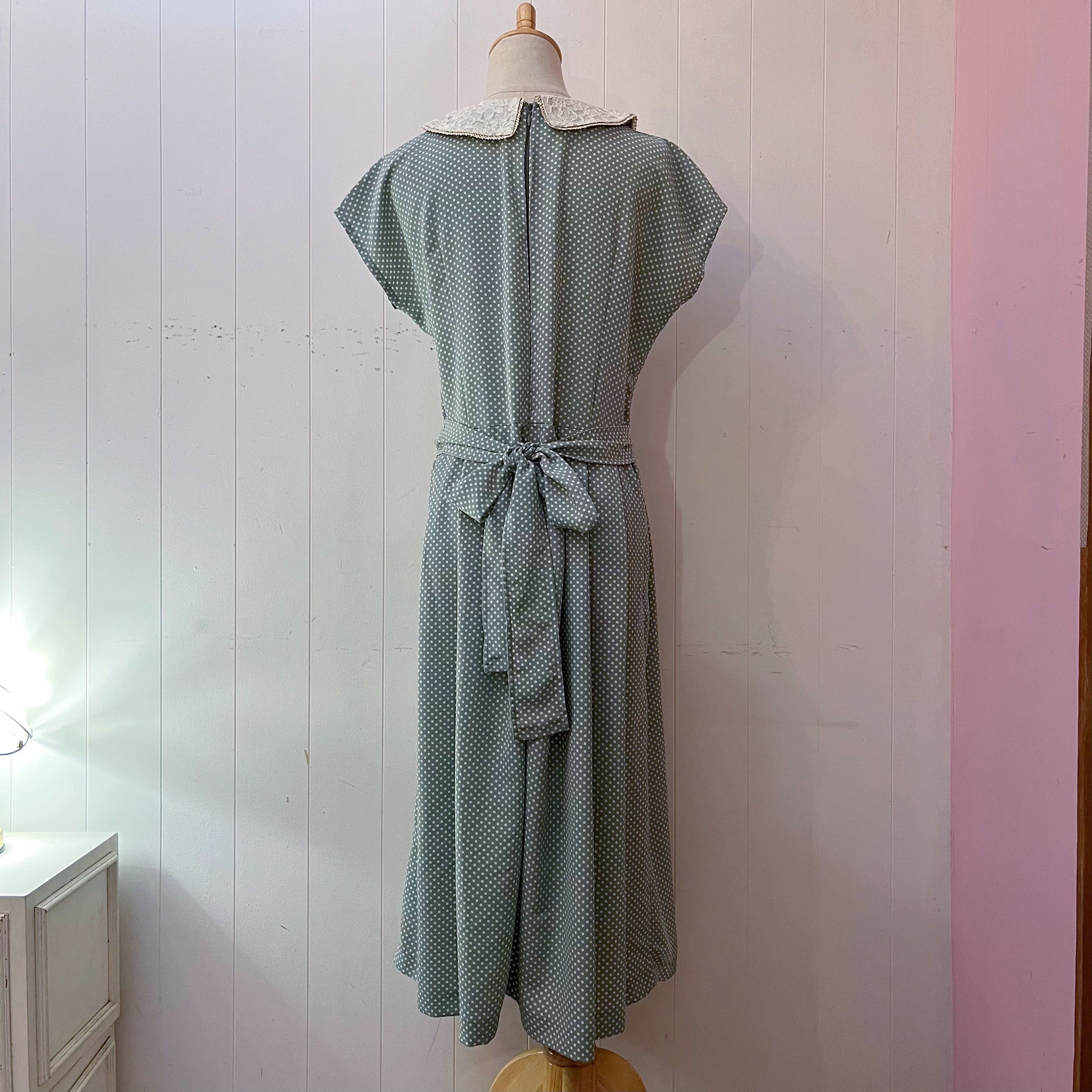 lace collar light green dot one-piece