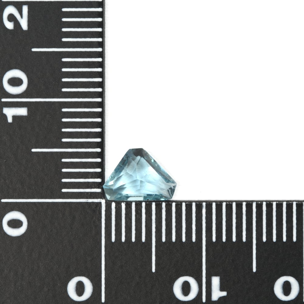 アクアマリン モザンビーク産 0.65ct #JWA1344 | EBiS GEM