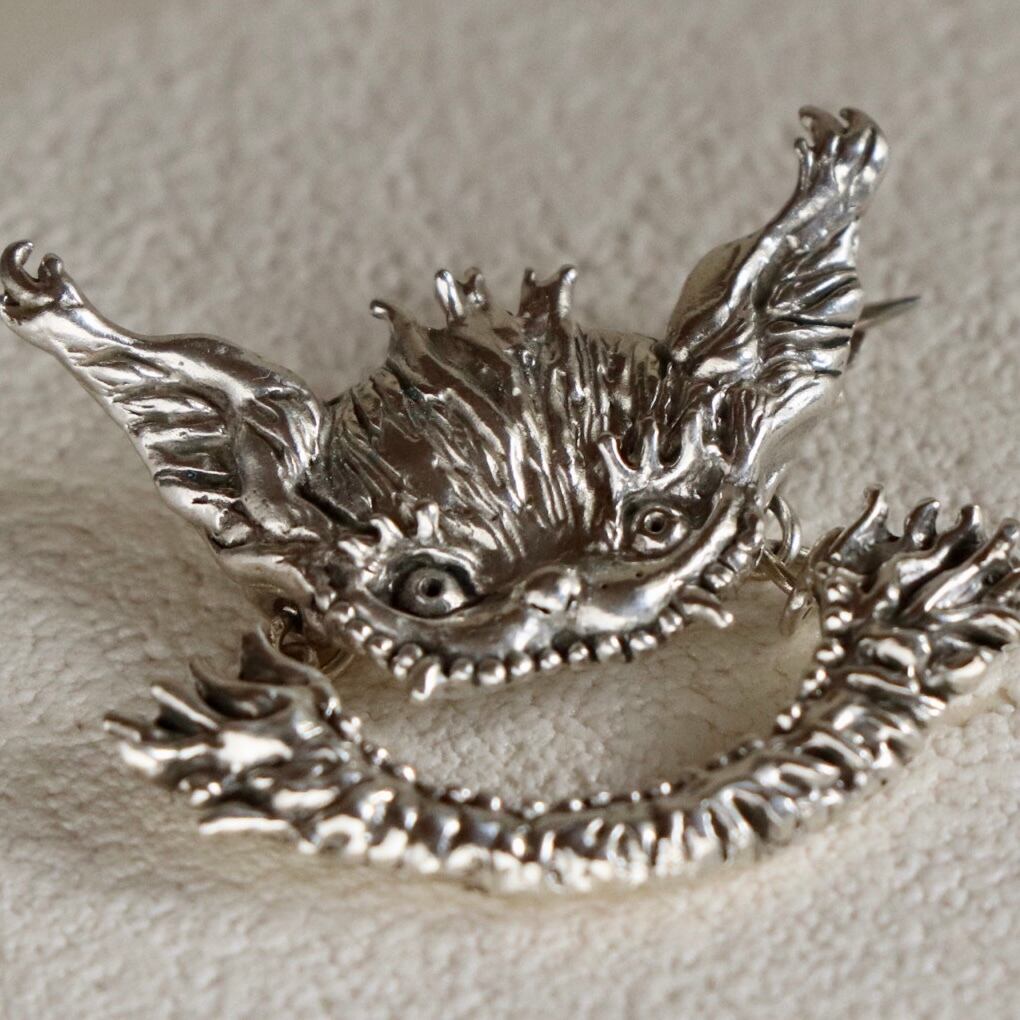 チェシャ猫 ・不思議の国のアリス・ブローチ | Onc311 Jewelry Design