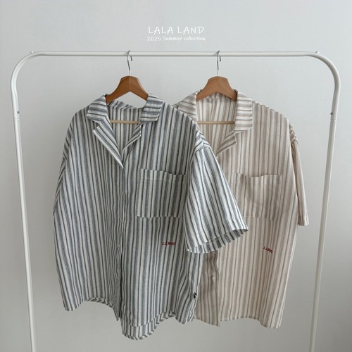 [LALALAND] Vertical Stripe Shirt (Mom) / [라라랜드] 세로줄남방(맘)
