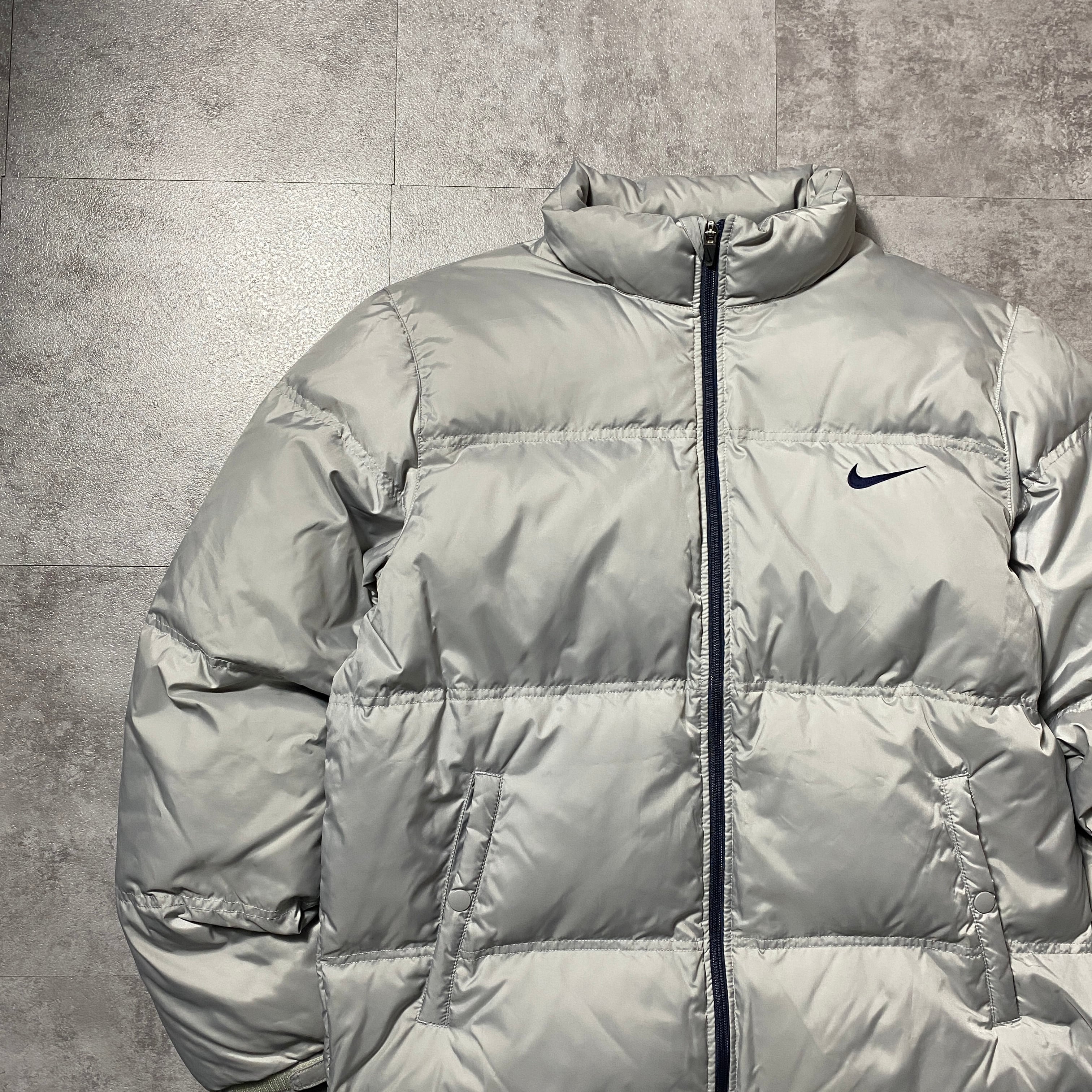 00's NIKE ナイキ スウォッシュ 刺繍ワンポイント グレー ダウン