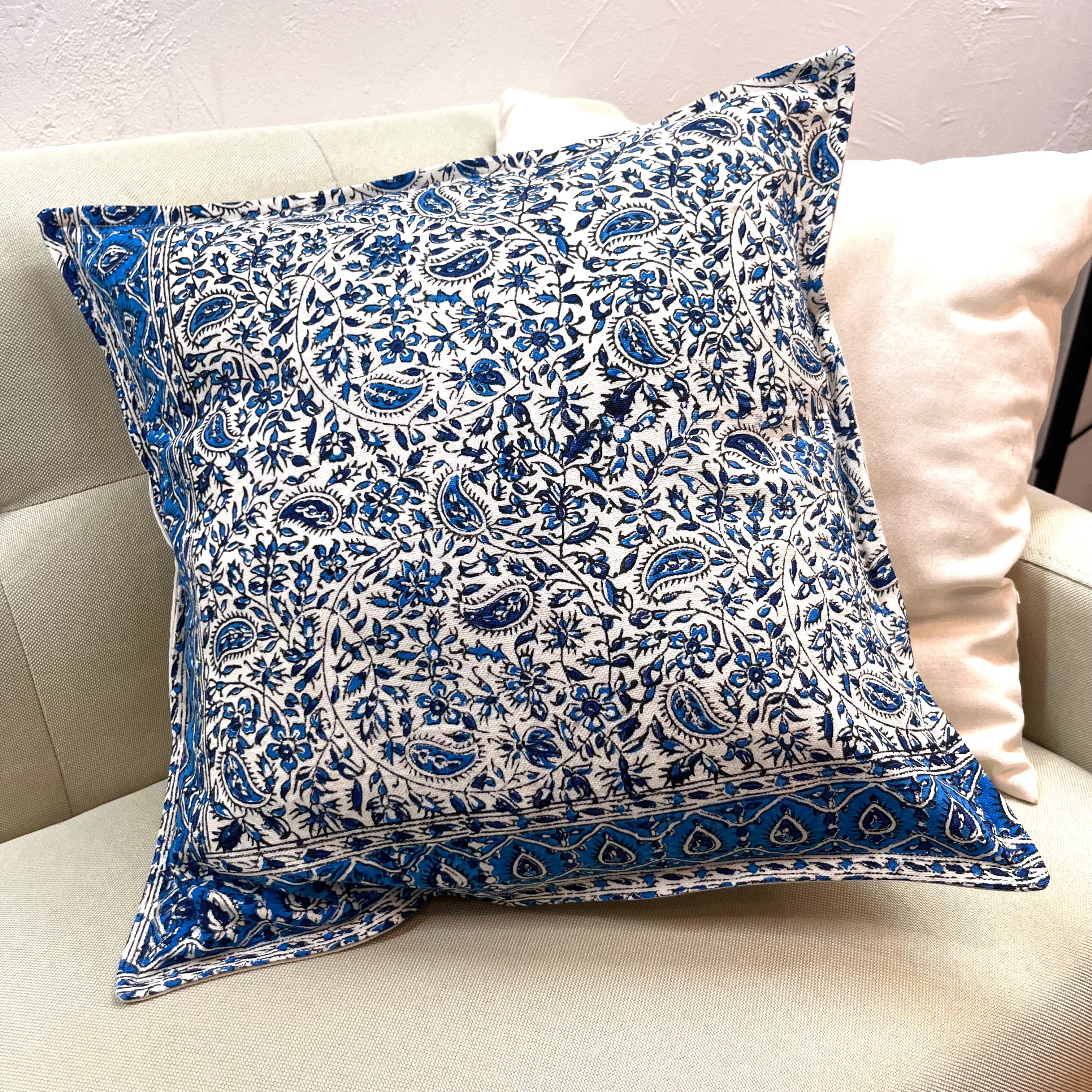 f090fa13d7f0a3a5abf6a40a6721ee