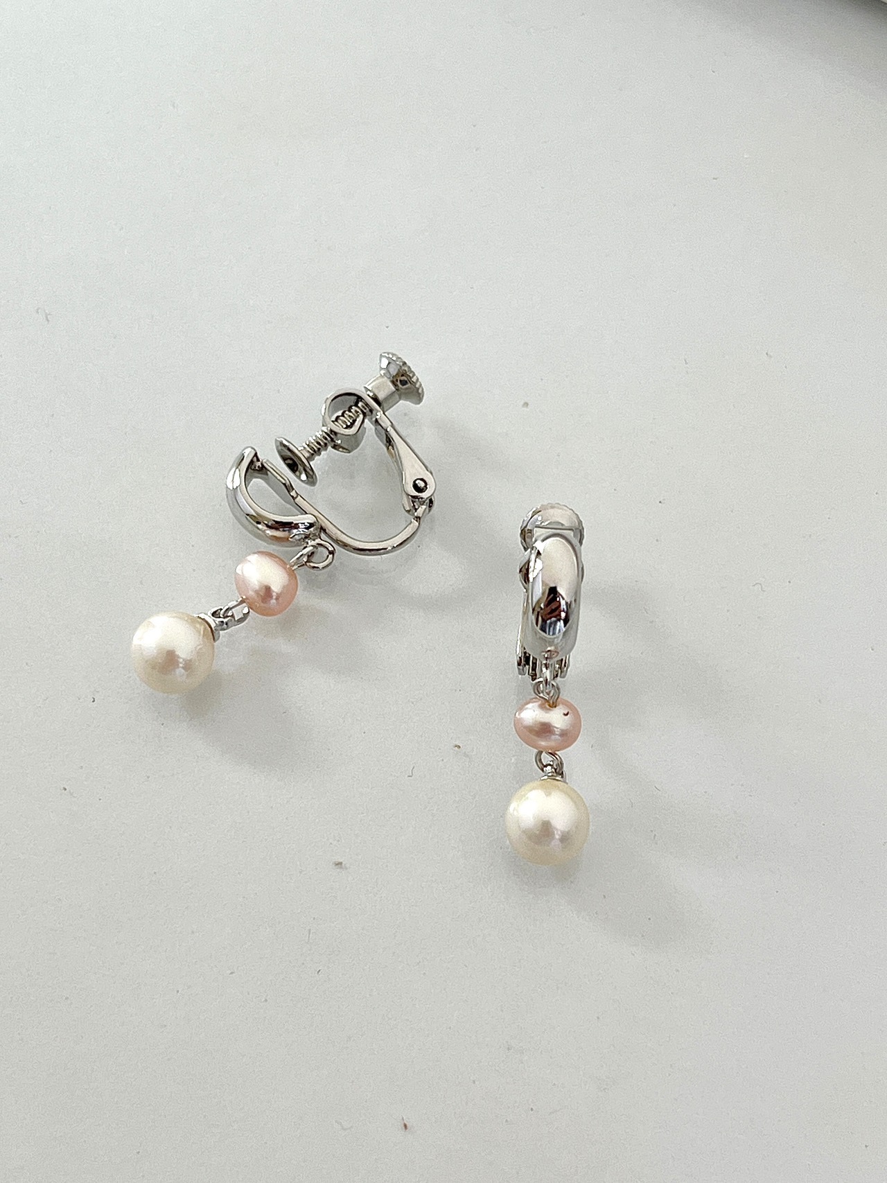 二見結ひ　シルバーイヤリング（あこや真珠6.0mm、淡水真珠4.0ｍｍ）　