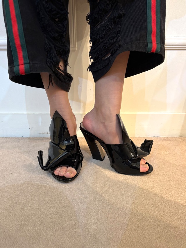 N°21  / Vintage Black Design Sandals (O)