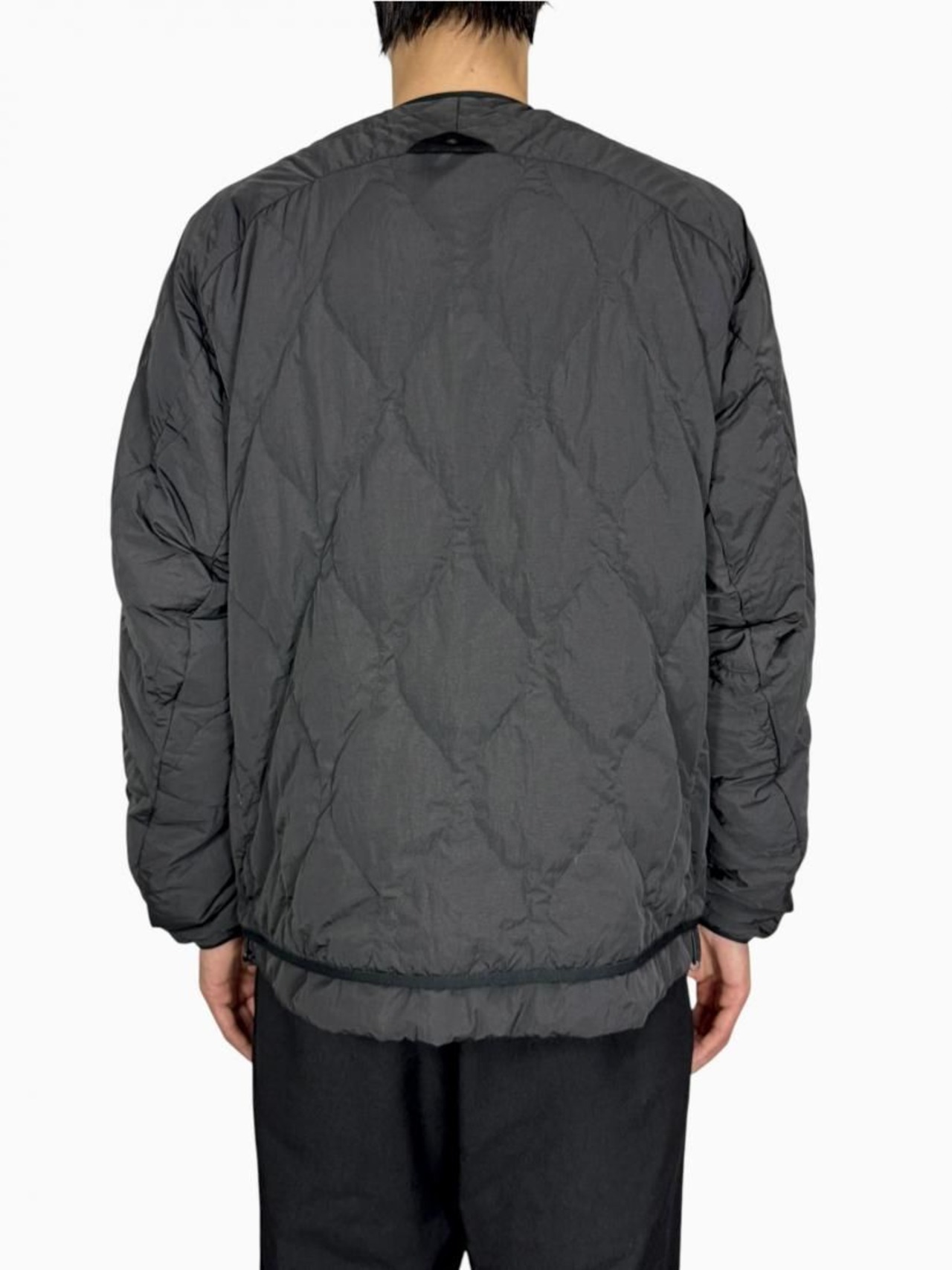 【White Mountaineering】WM×TAION COLLARLESS DOWN JACKET