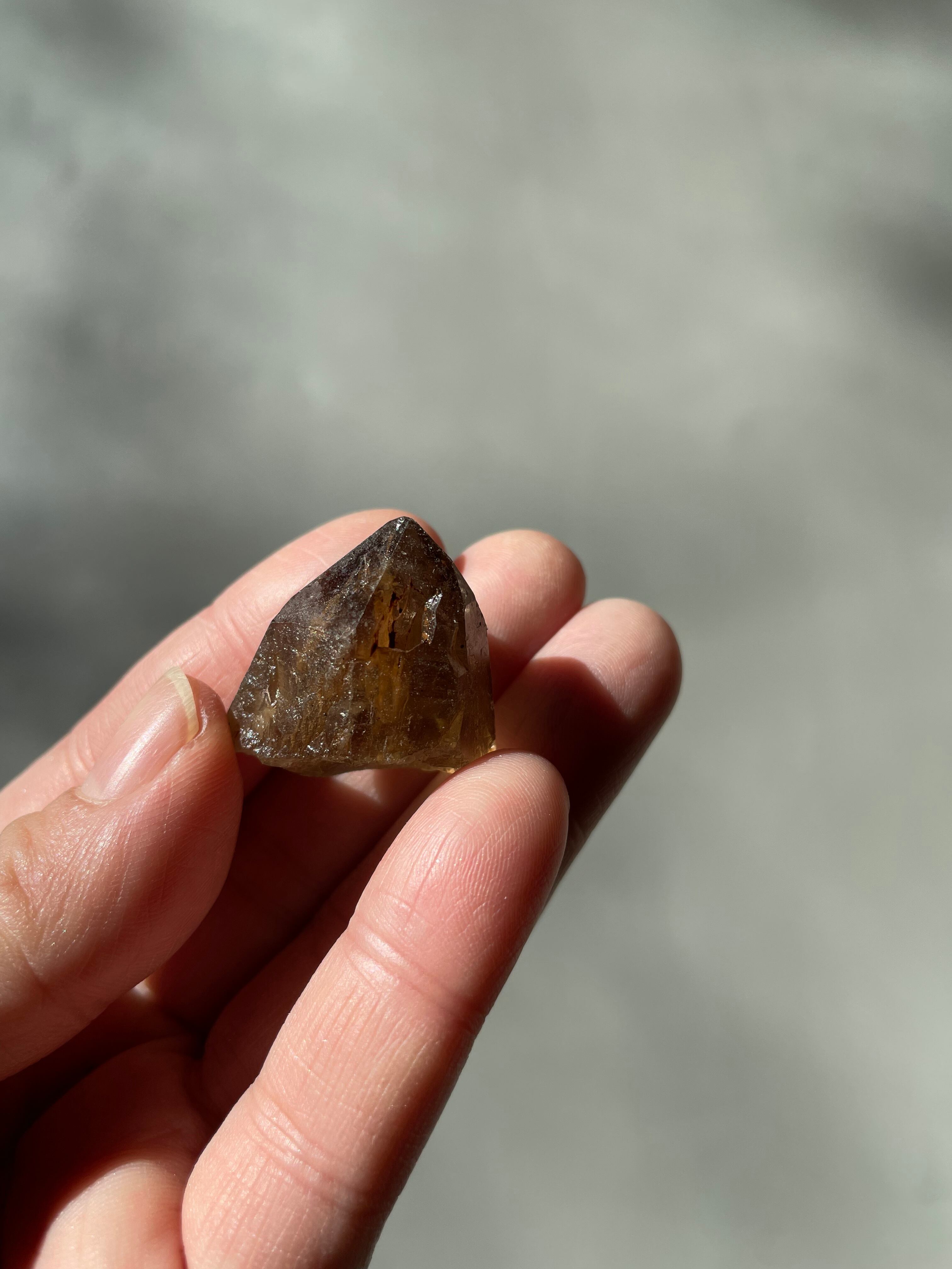 パキスタン　ギルギット　スカルドゥ産　スモーキークォーツ