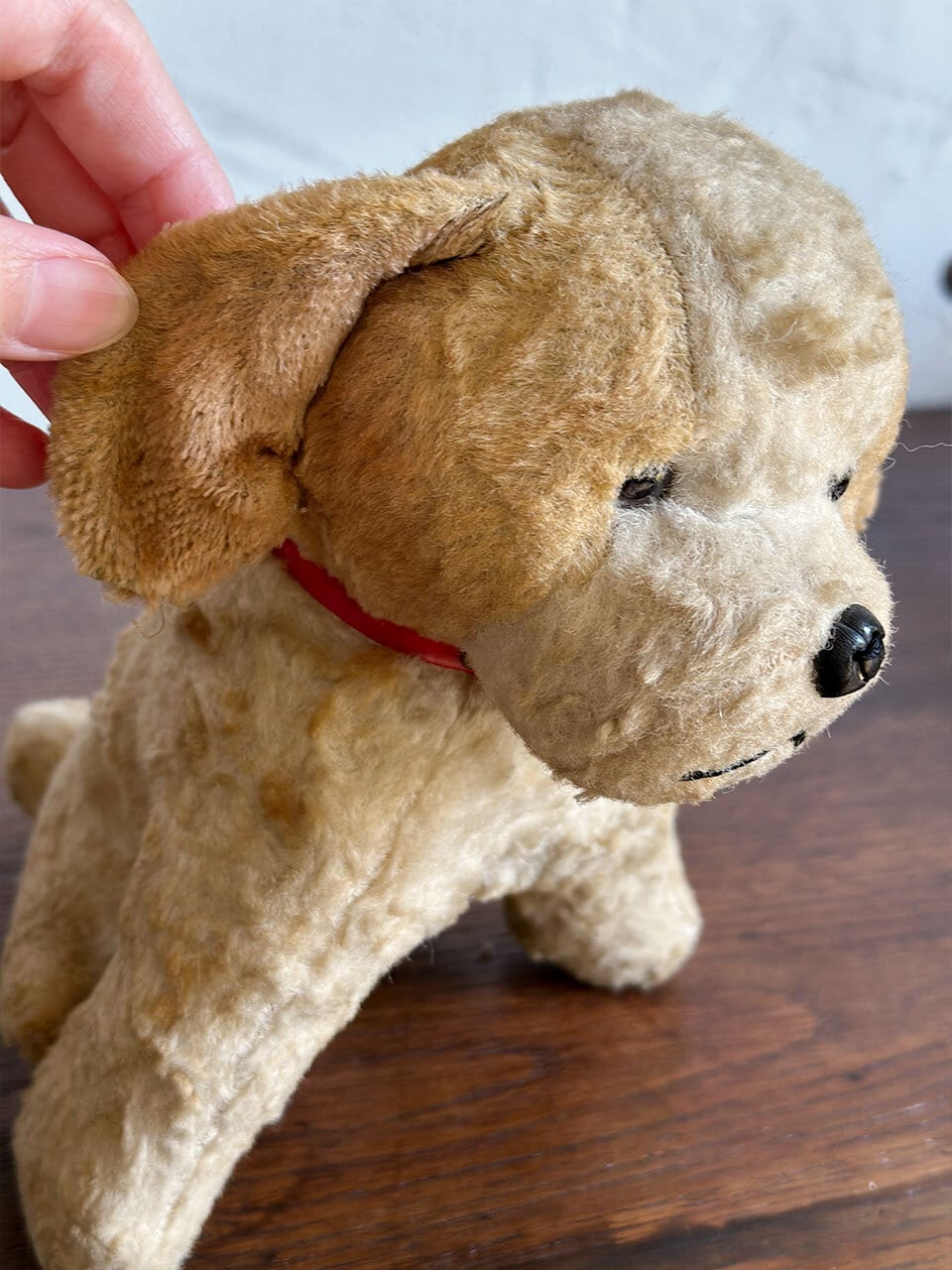 赤い首輪 子犬のぬいぐるみ | Brocante de La Cocotte （フランス