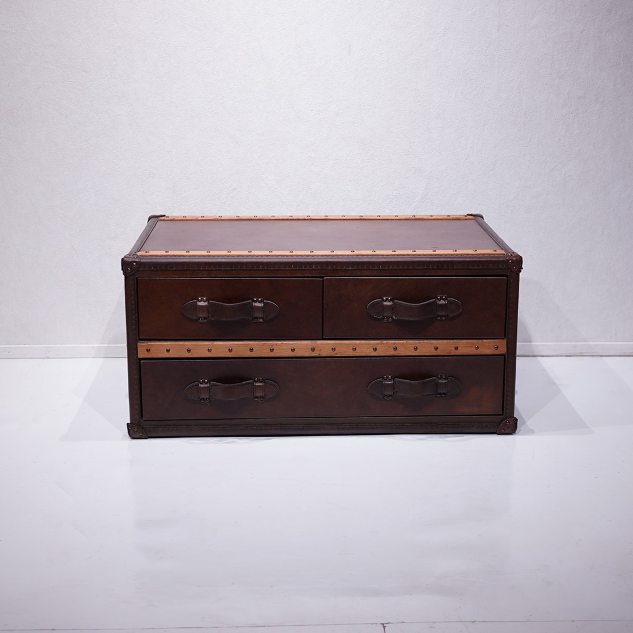 HALO / ハロ Timothy Oulton 名作 STONYHURST SMALL COFFEE TABLE ヴィンテージ ストニーハースト コーヒーテーブル （関連:カッシーナ）