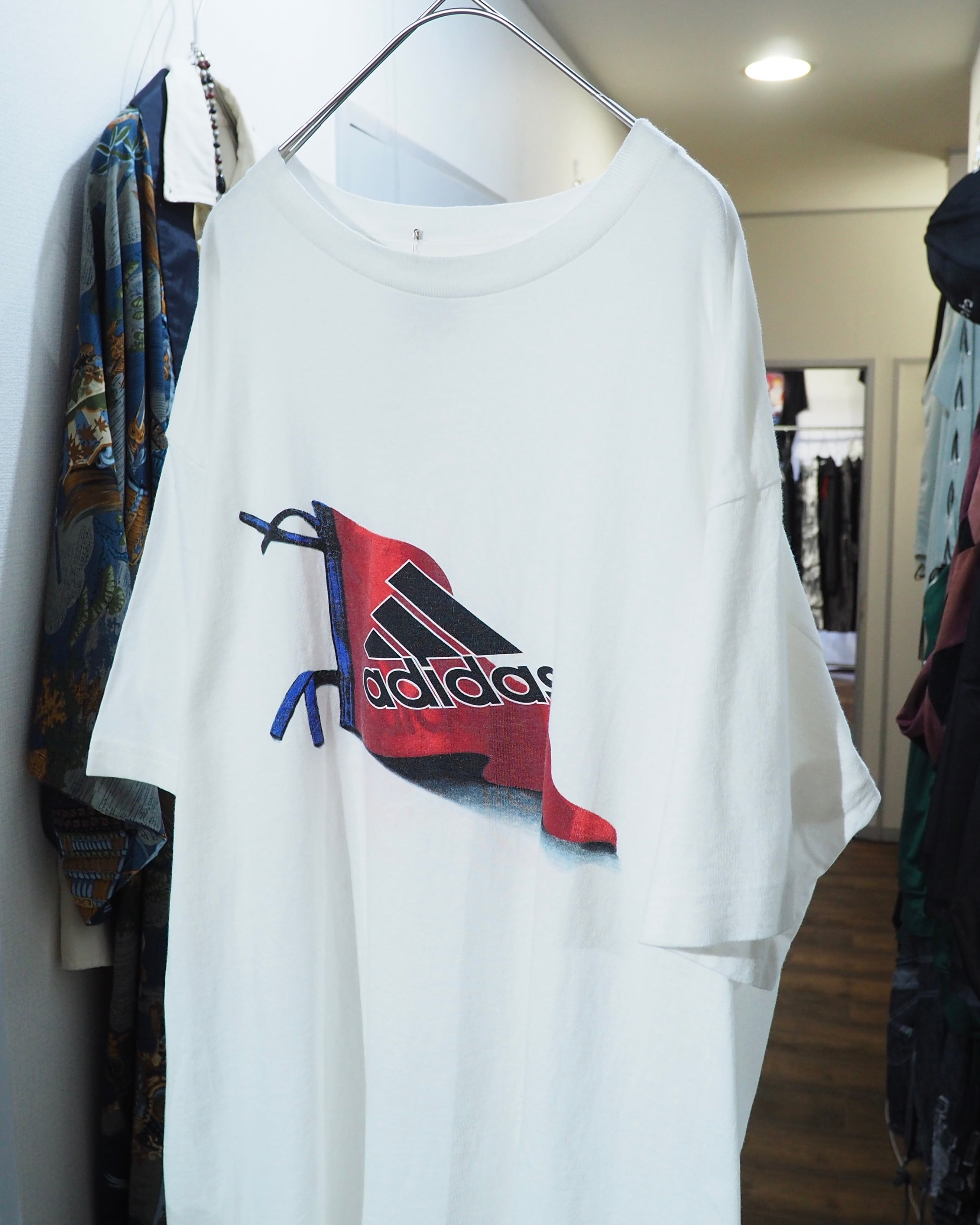2000s ” Old adidas ” Flag logo printed vintage loose Tee