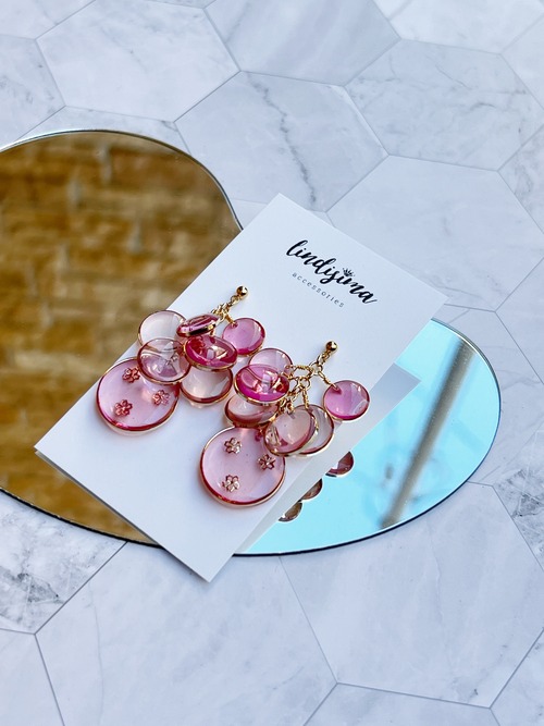 春を感じて　桜色のつぶつぶサークルピアス イヤリング
