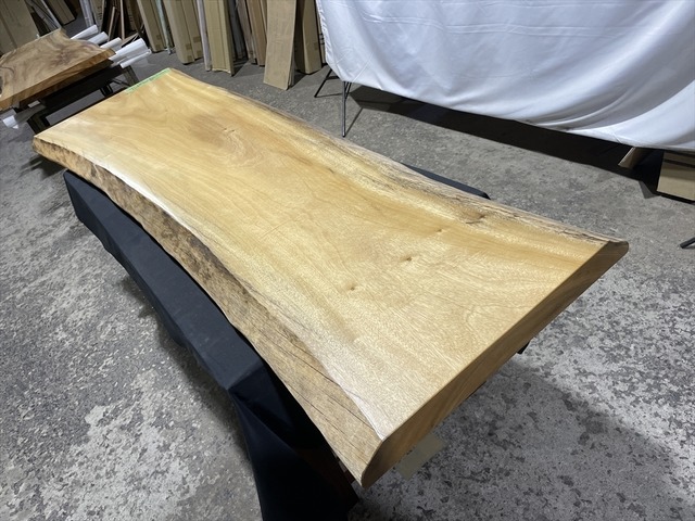 クス3458　楠　一枚板無垢材　2000x590-380-410x50mm ダイニングテーブル 　ローテーブル　センターテーブル　天板　樟　くすのき