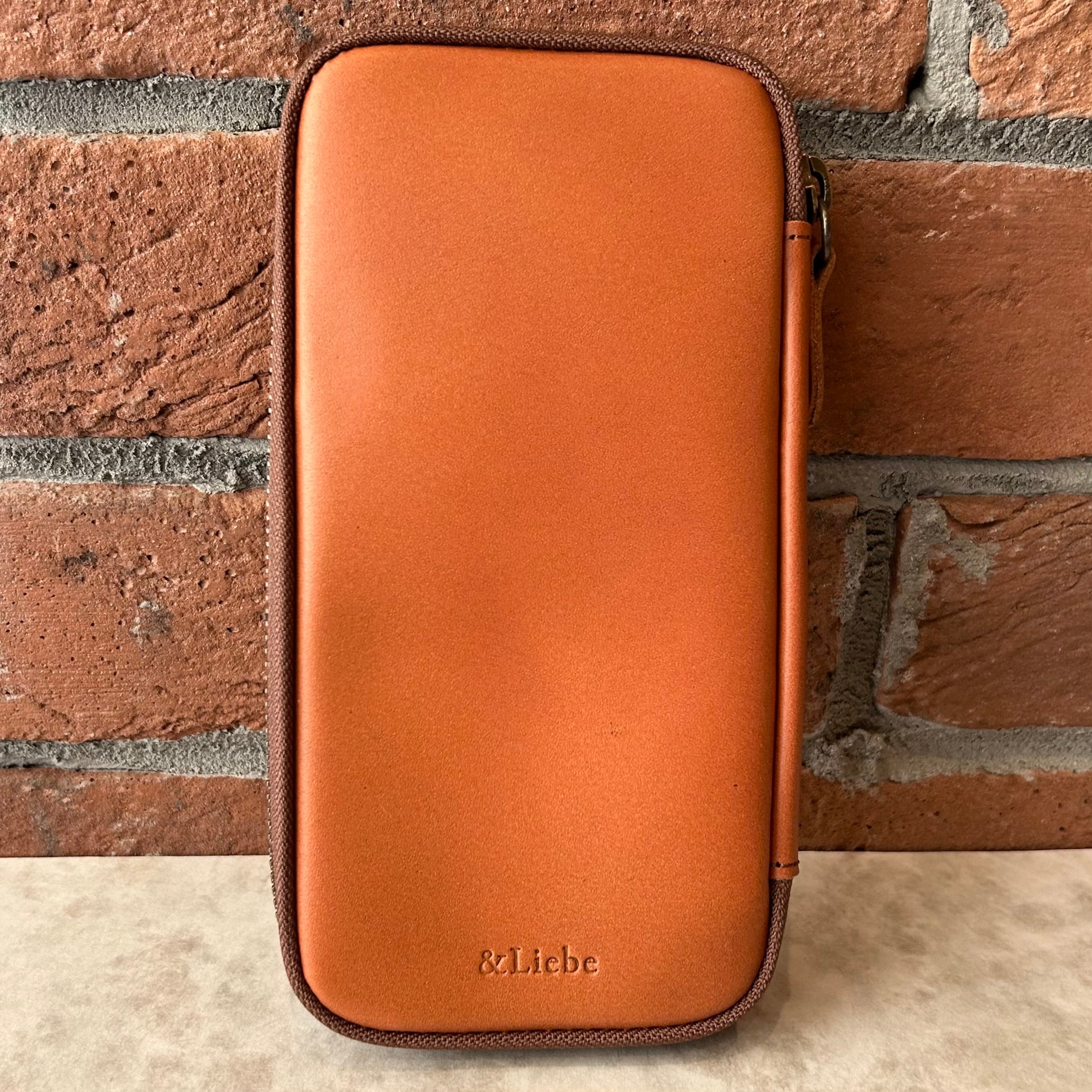 ＆Liebe「大切な6本を守って、眺めるジップペンケース（栃木レザー