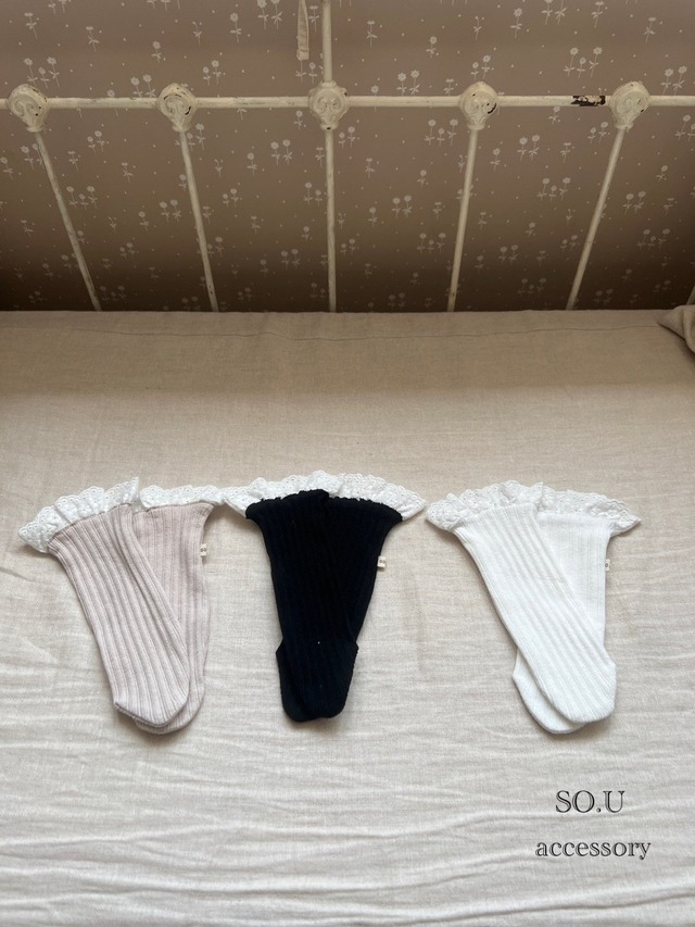 《即納》《SO.U》bebe lace knee socks