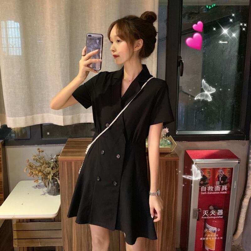 小さな黒いスーツの短いスカートのウエストの夏の新しいバージョンは、薄いVネックの気質の半袖ドレスの女性の潮でした YY-ファッション72465345650