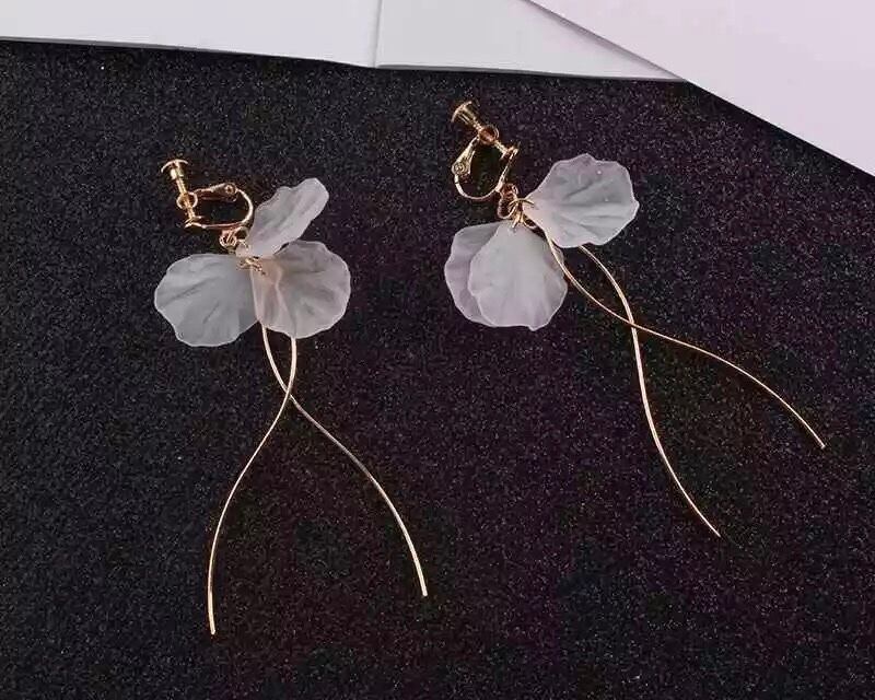 デコルテピアス/イヤリング