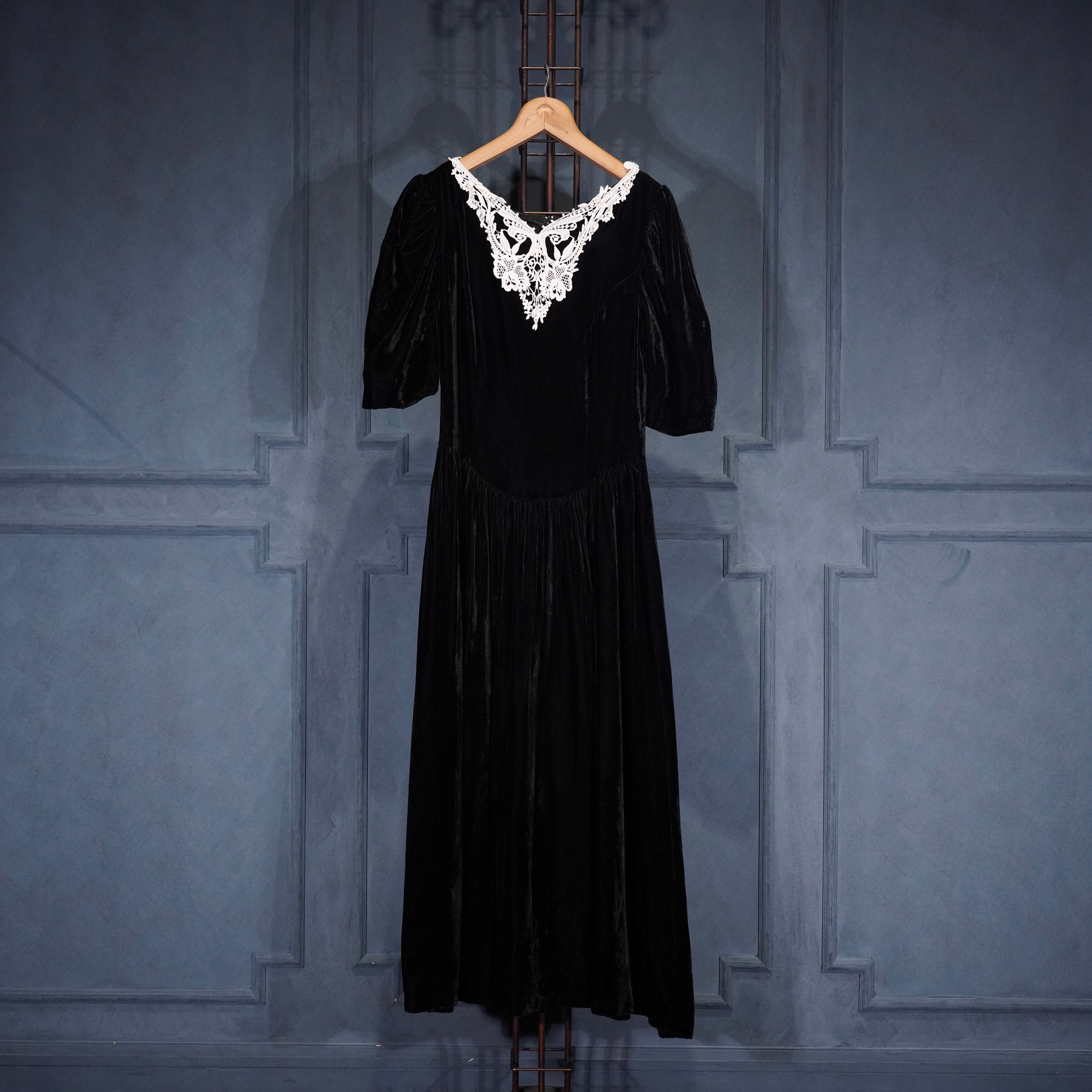 SPECIAL ITEM* USA VINTAGE GUNNE SAX By JESSICA McCLINTOCK LACE
