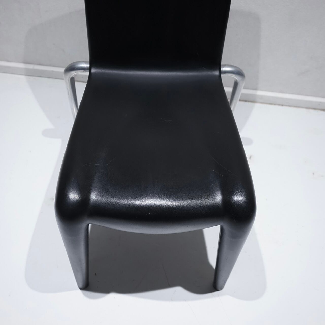Vitra ヴィトラ Louis 20 ルイ20 ダイニングチェア アームレス チェア