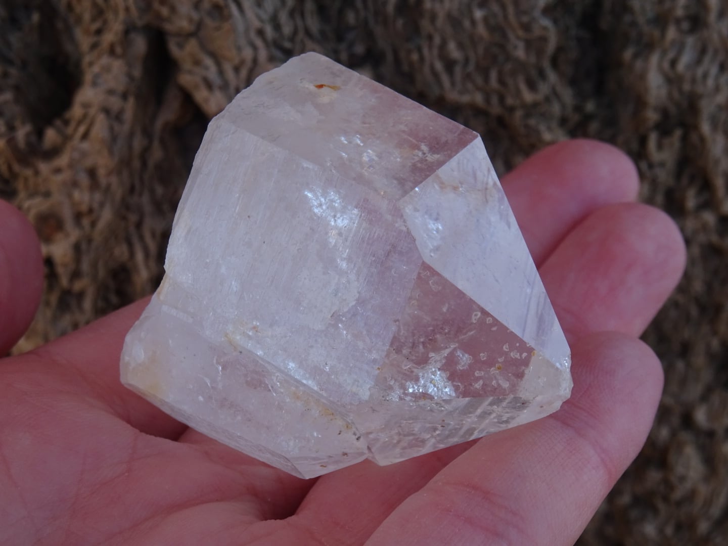 ラオスクォーツ | 虹石屋