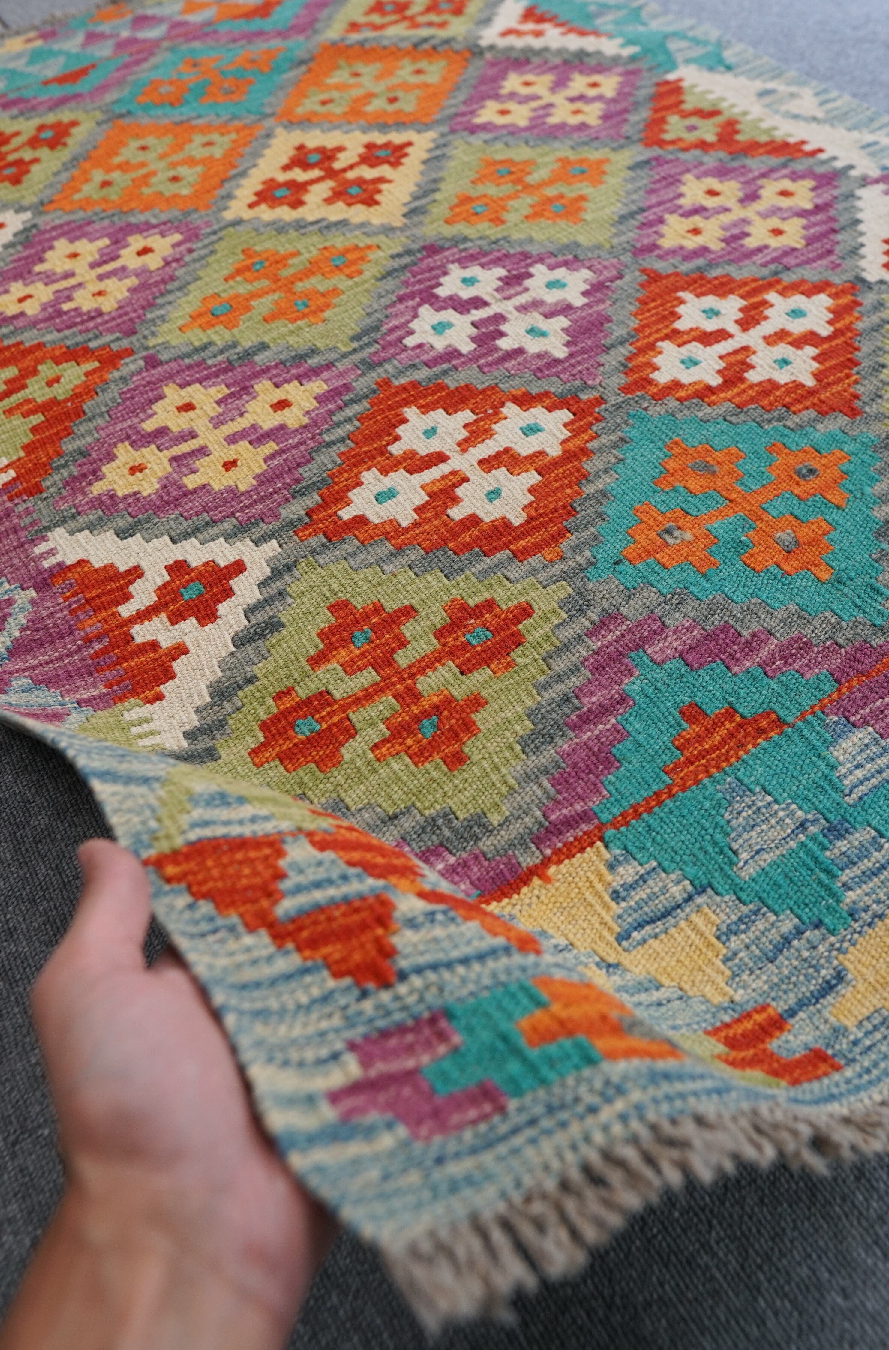 123×84cm【アフガニスタン手織りキリム】手織り絨毯 | Decorworks