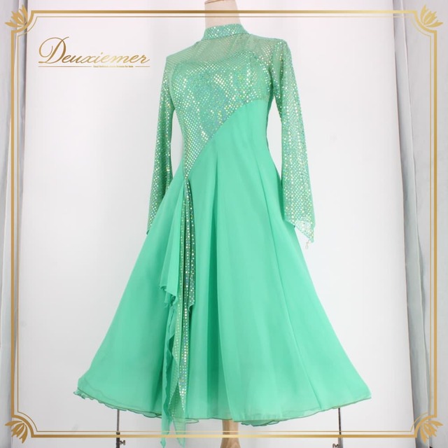 社交ダンス 衣装 prima boutique プリマブティック ドレス スタンダード グリーン系 シルバー系 黄緑 ホログラム キラキラ 長袖 ワンピース 準正装 パーティドレス ダンスパーティー ステージ衣装 発表会 シャーリング エレガント 気品 かわいい 上品 大人っぽい きれいめ